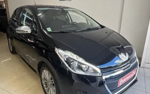 Peugeot 208 1.6 BlueHDi Style