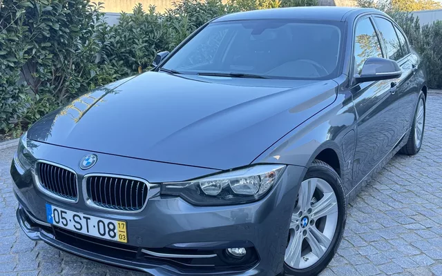 BMW 330