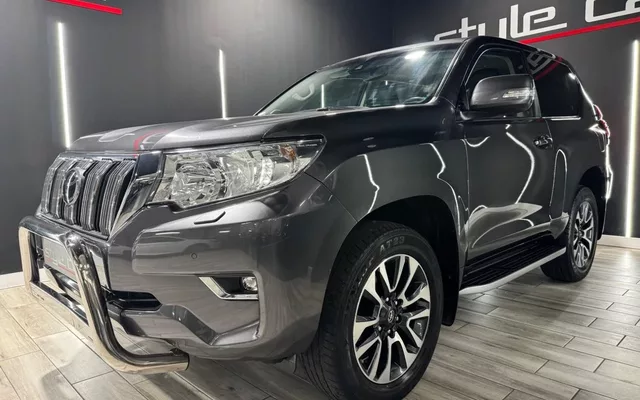 TOYOTA Land Cruiser 2.8 D4D VX AUTO