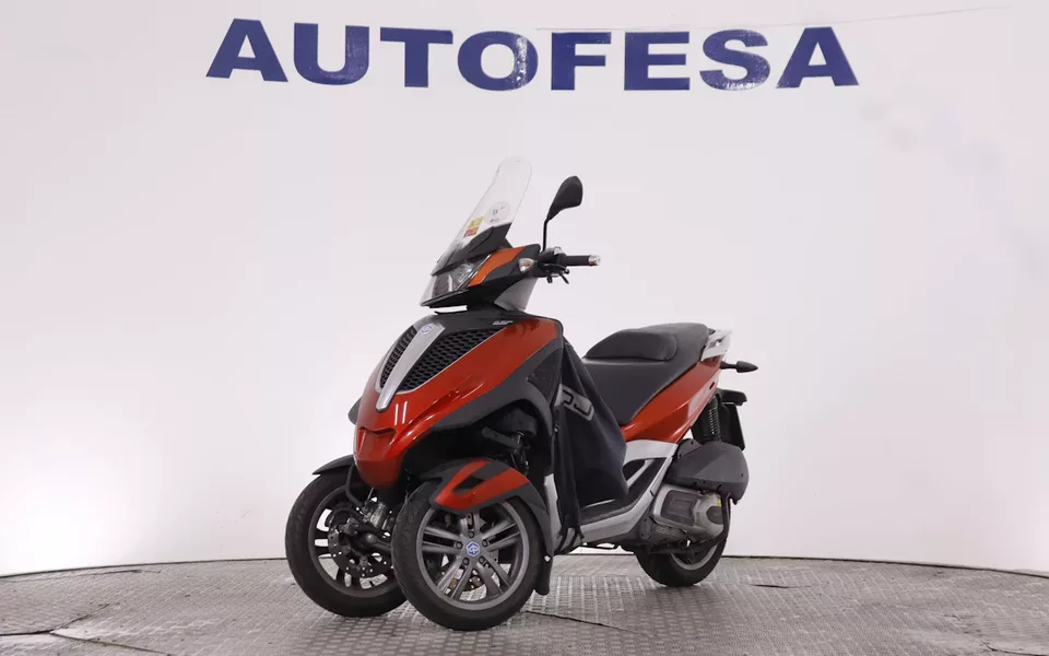 Piaggio MP3 300 MP3 YOURBAN 300 LT PUÑOS TERMICOS
