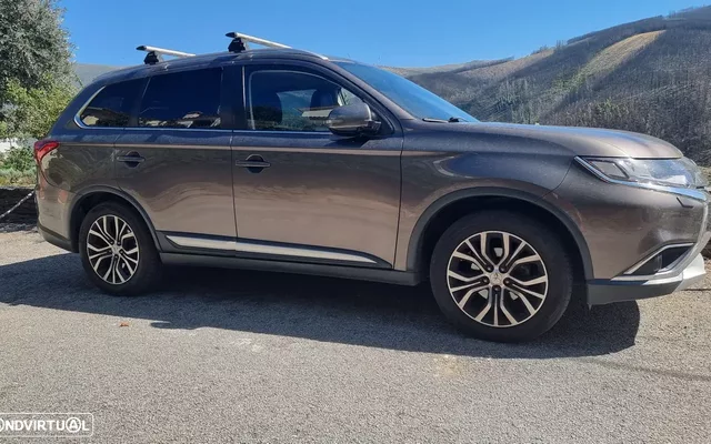 Mitsubishi Outlander 2.2 DI-D Intense+