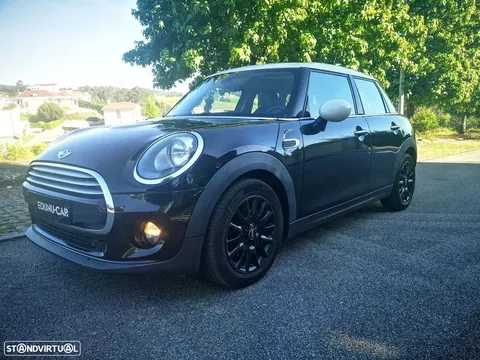 MINI 5 Portas Cooper D Auto