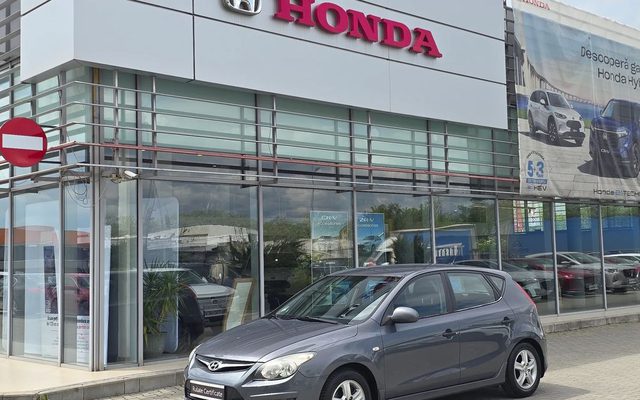 HYUNDAI i30 1.6 126 CP Comfort
