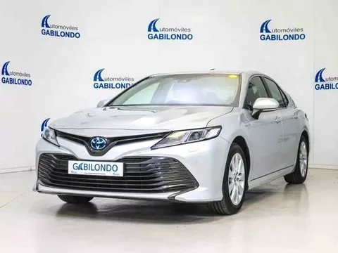 TOYOTA Camry 2.5 220H Advance