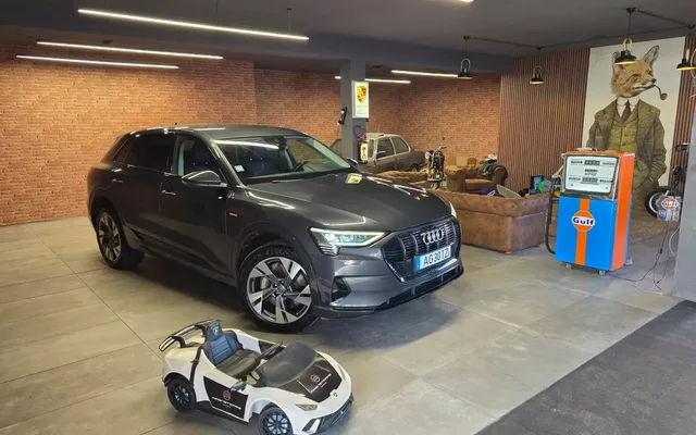 Audi e-tron 55 quattro