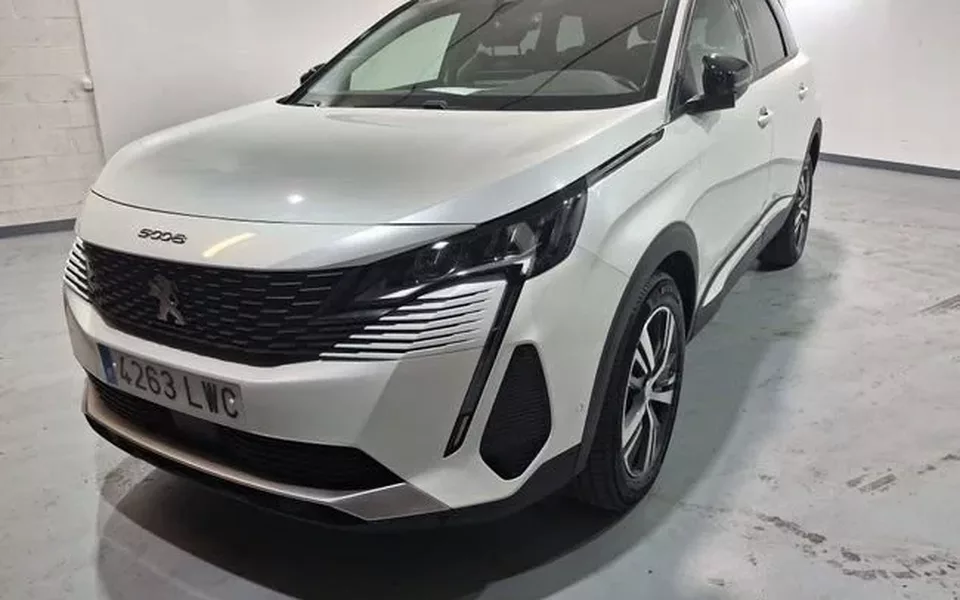 PEUGEOT 5008 5008 1.2 PureTech S&S Allure 7 pl. 130