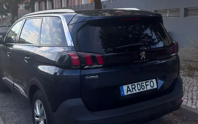 Peugeot 5008 1.5 BlueHDi Allure EAT8