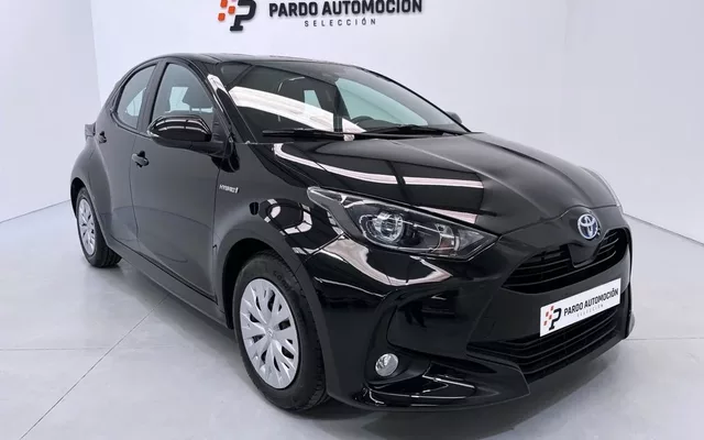 TOYOTA Yaris Yaris 120H 1.5 Business Plus