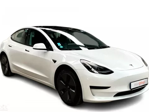Tesla Model 3 Standard Range Plus RWD