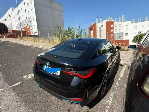 BMW i4 eDrive40
