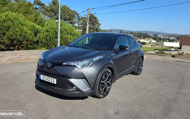 Toyota C-HR 1.8 Hybrid Square Collection