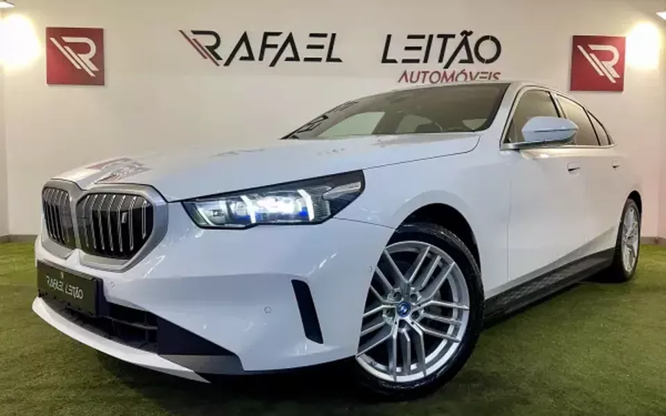 BMW i5 2024 eDrive40