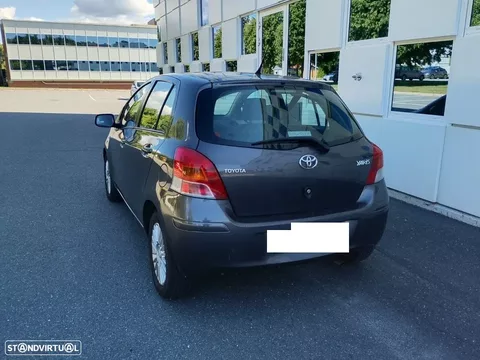 Toyota Yaris 1.33 VVT-i High Pack MM