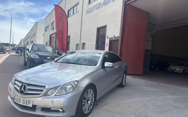 MERCEDES-BENZ Clase E E Coupé 250 CGI BE Aut.