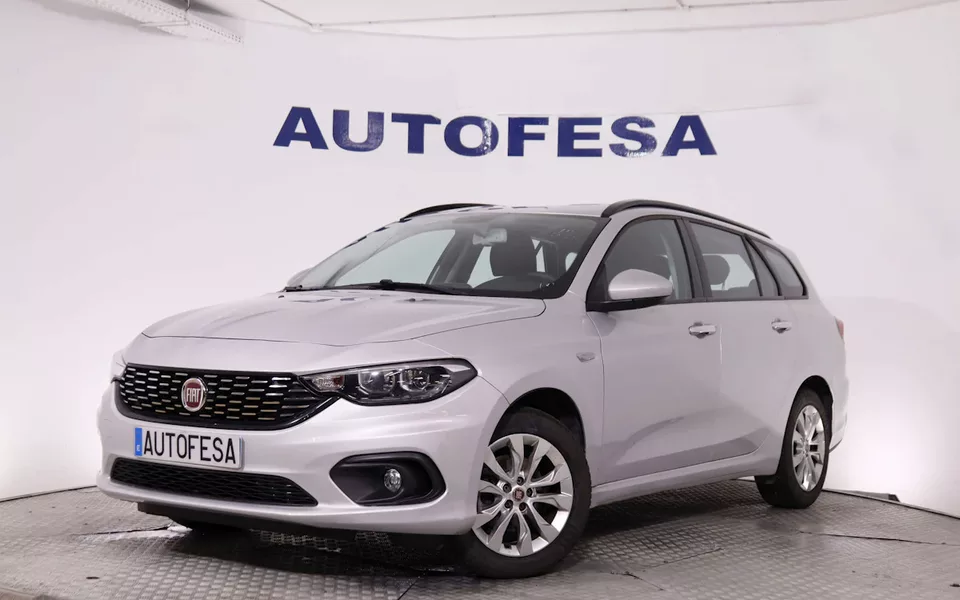 Fiat Tipo SW 1.4 TJET AUTO 120CV 5P # NAVY,CAMARA TRASERA,PARKTRONIC,