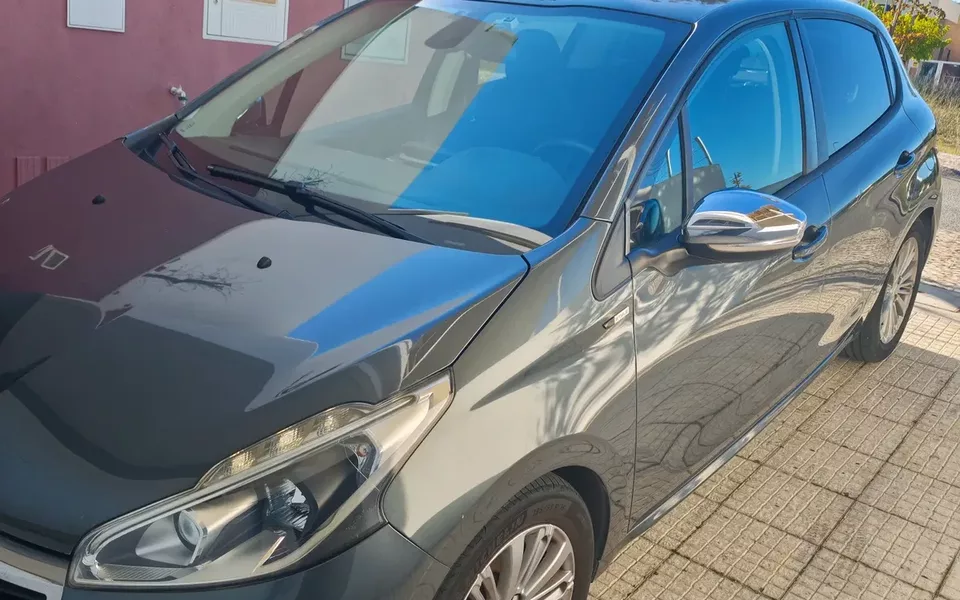 Peugeot 208 1.6 BlueHDi Style