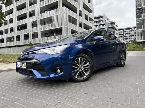 Toyota AVENSIS 2016