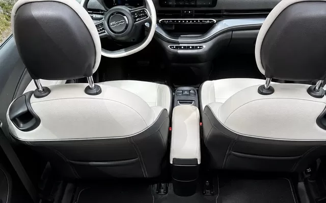 Fiat 500e C La Prima