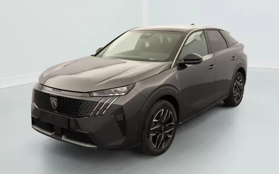Peugeot 3008 Phase 4 Gt 1.2 HYBRID 145 Zéro km immatriculé
