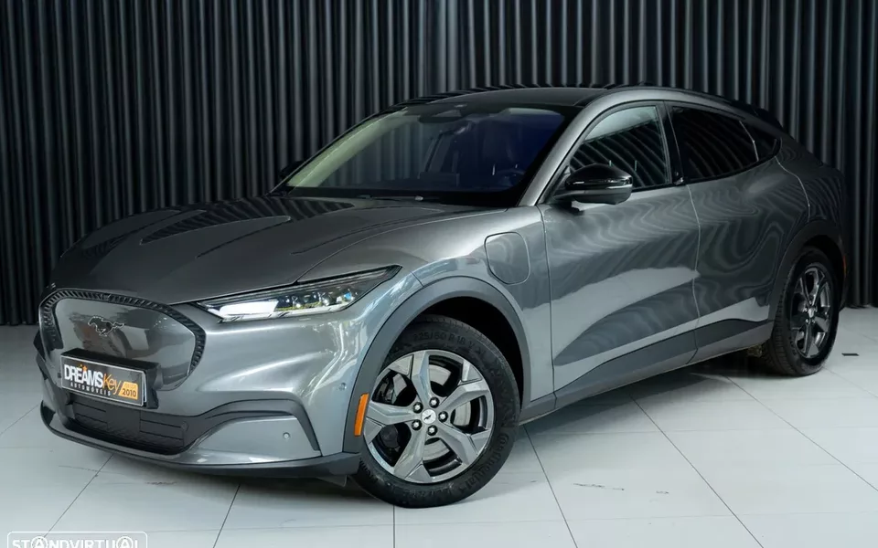 Ford Mustang Mach-E 75.7 kWh Base