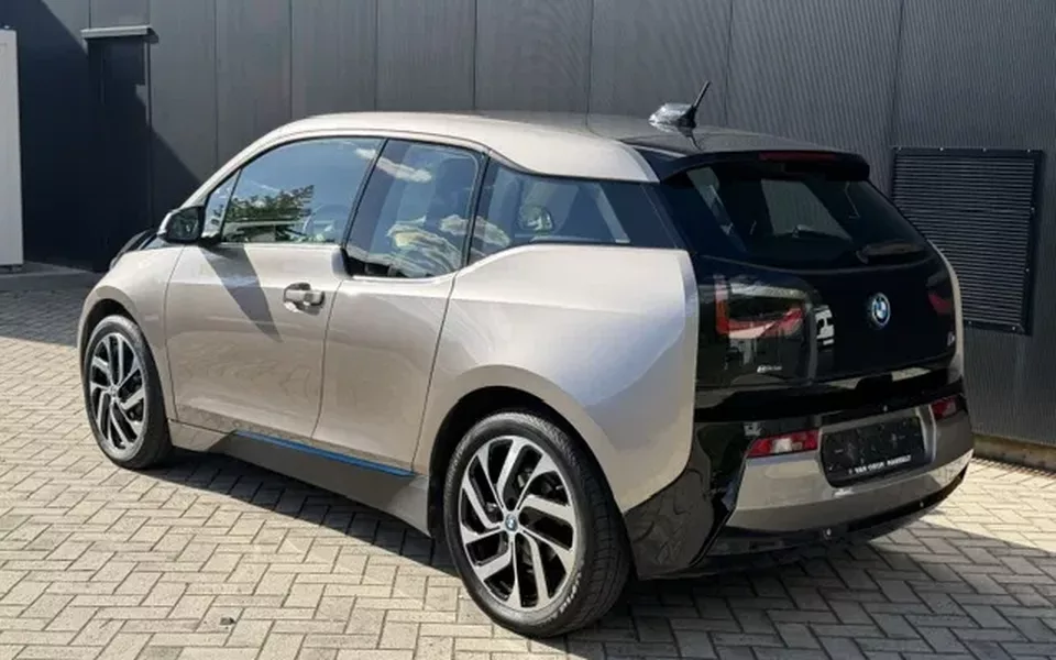 BMW i3 (60 Ah)