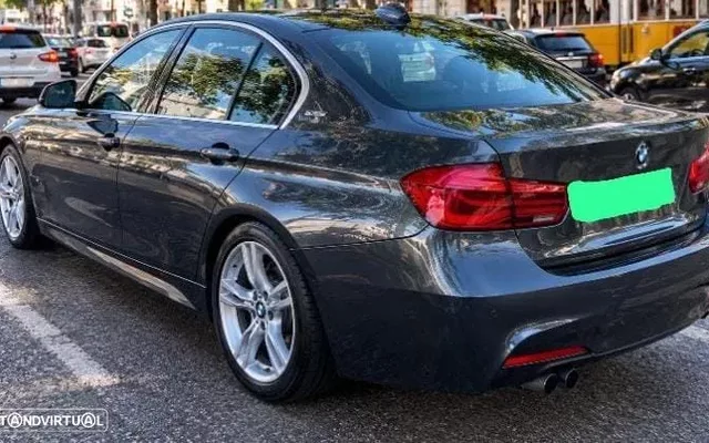 BMW 330