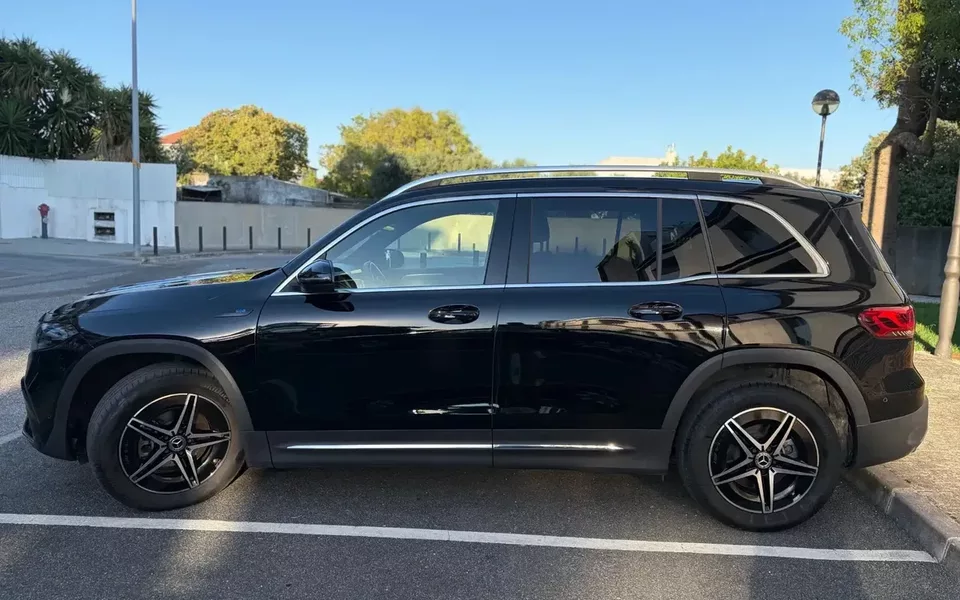 Mercedes-Benz EQB 250 AMG Line