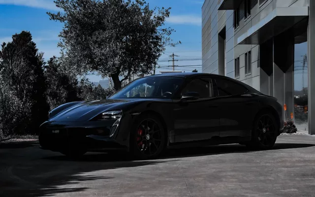 Porsche Taycan 4S