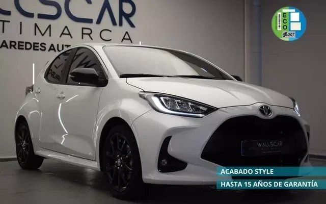 TOYOTA Yaris 1.5 120H Style