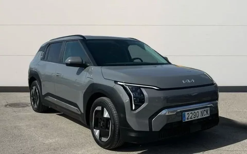 KIA EV3 BEV 81KWH 150KW EARTH AUTO 204 5P