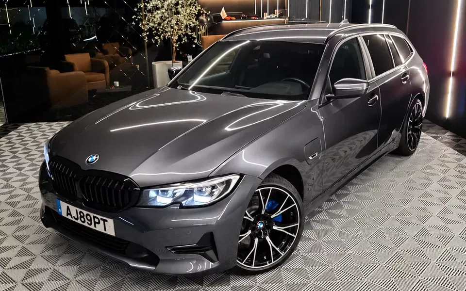 BMW 320 e Aut. Sport Line