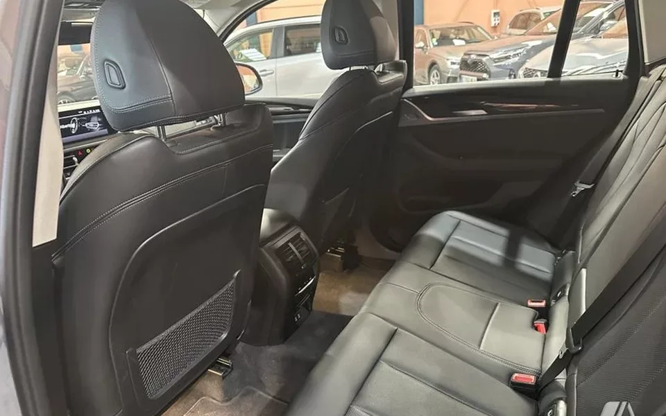 BMW X3 X3 sDrive 18dA xLine M Sport