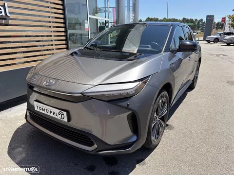 Toyota bZ4X 71,4 kWh Lounge