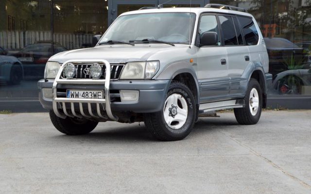 Toyota LAND CRUISER 2001