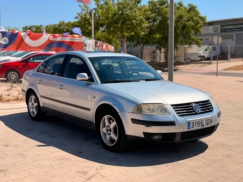 VOLKSWAGEN Passat Passat 1.9TDI Comfortline 130
