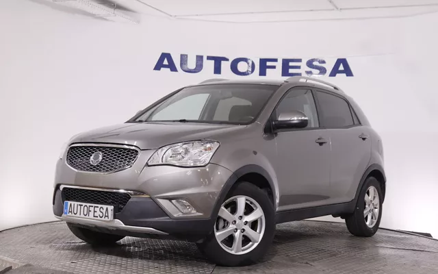 Ssangyong Korando D20T PREMIUM PLUS AUTO 4X2 175CV 5P # NAVY,