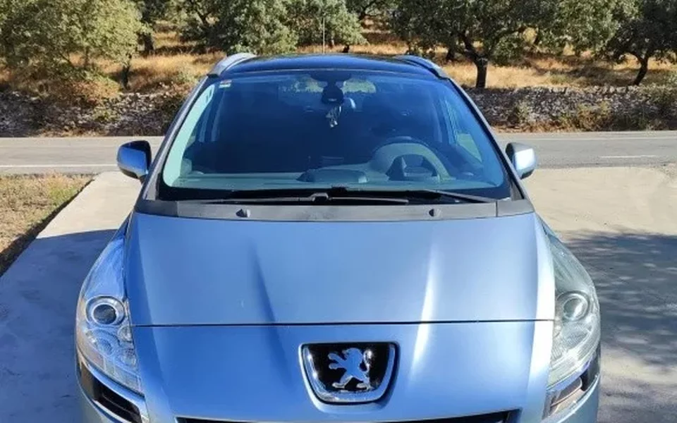 PEUGEOT 5008 5008 2.0HDI FAP Allure Aut. 160 - 7000€ en Segura de leon