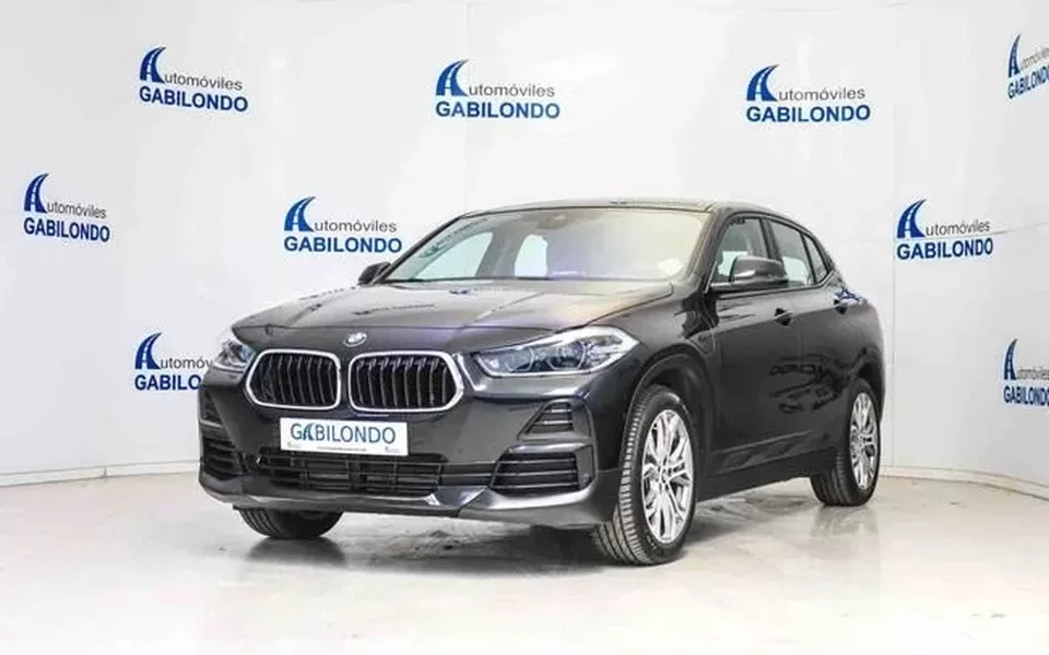 BMW X2 xDrive25e Business Design