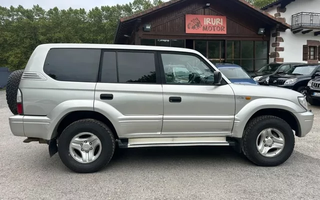 TOYOTA Land Cruiser Land Cruiser 90 TD VX