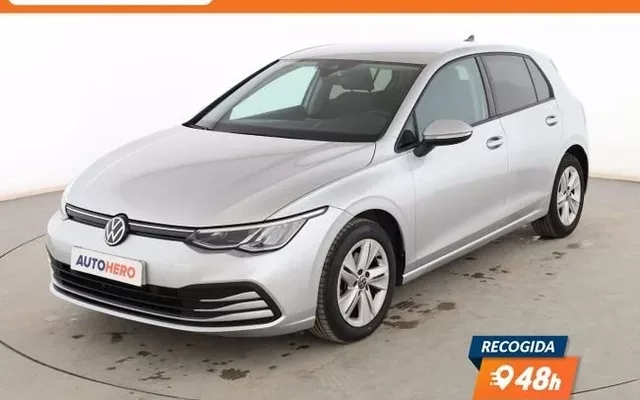 VOLKSWAGEN Golf 1.5 eTSI ACT Life