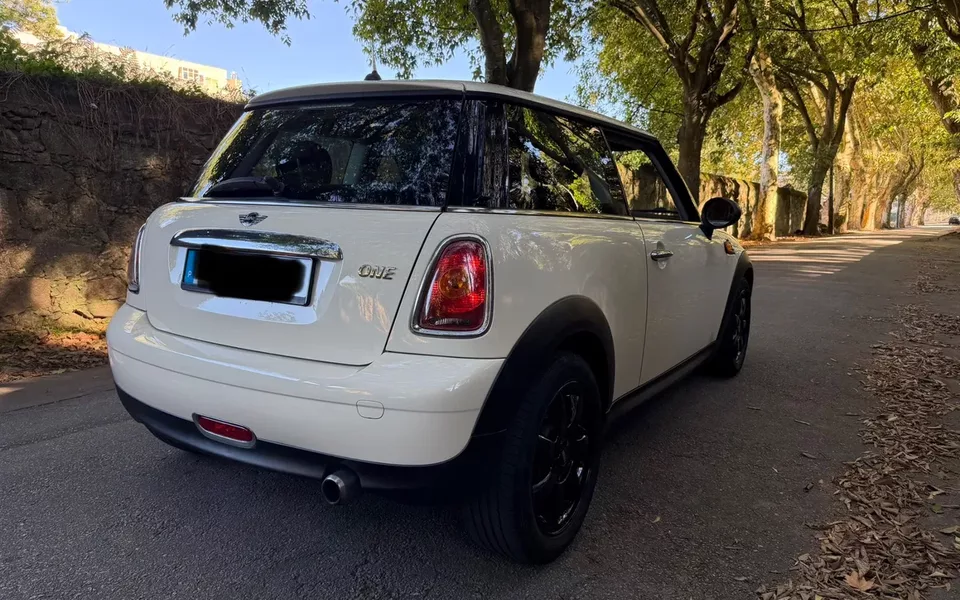 MINI 3 Portas One