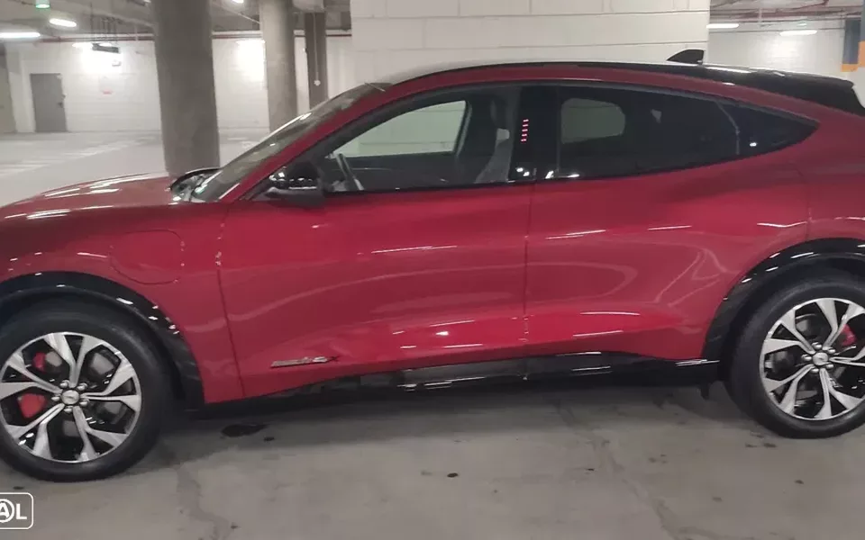 Ford Mustang Mach-E 98.7 kWh Premium AWD