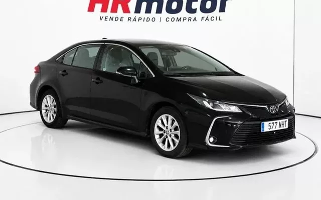 TOYOTA Corolla 1.5 Sedan 92 kW (125 CV)