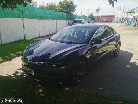 Tesla Model 3 Standard Range Plus RWD