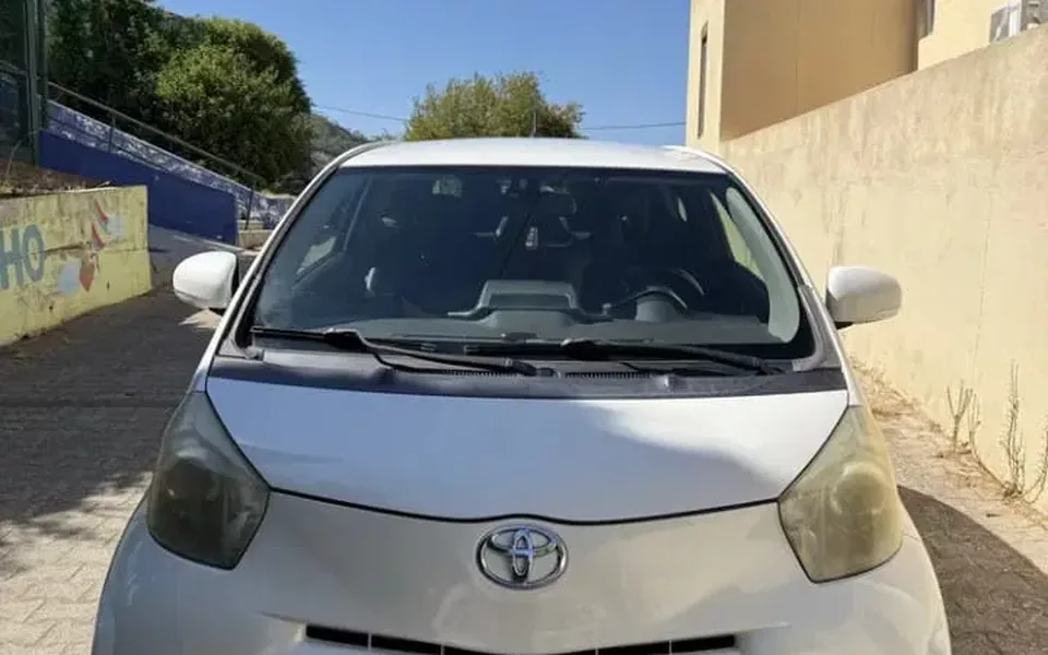 Toyota iQ 1.0 VVT-i Essential