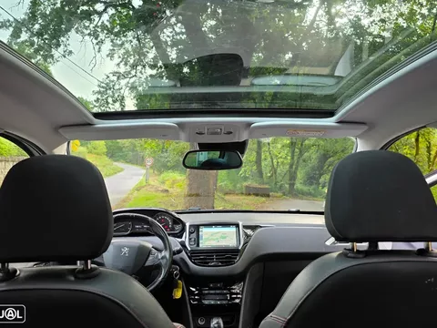 Peugeot 208 1.6 BlueHDi GT Line