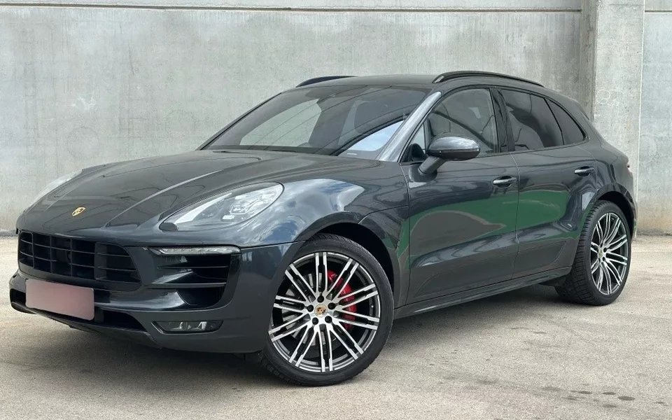 PORSCHE Macan Macan GTS Aut.