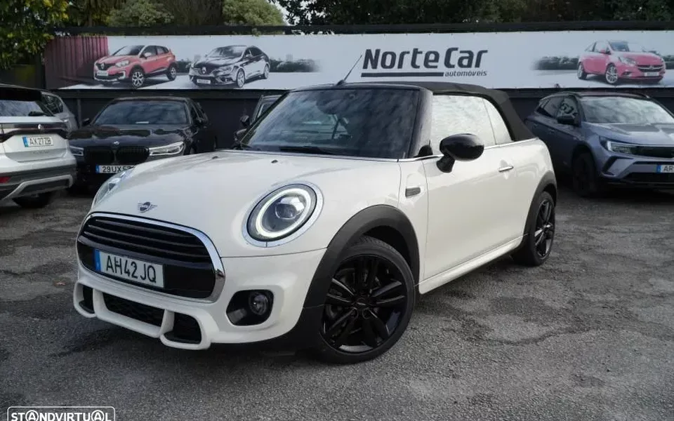 MINI Cabrio Cooper Premium Plus JCW Auto