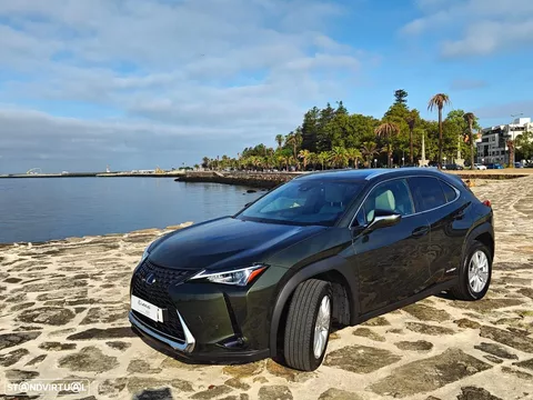 Lexus UX 250h Executive+