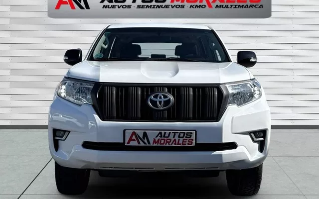 TOYOTA Land Cruiser Land Cruiser D-4D GX